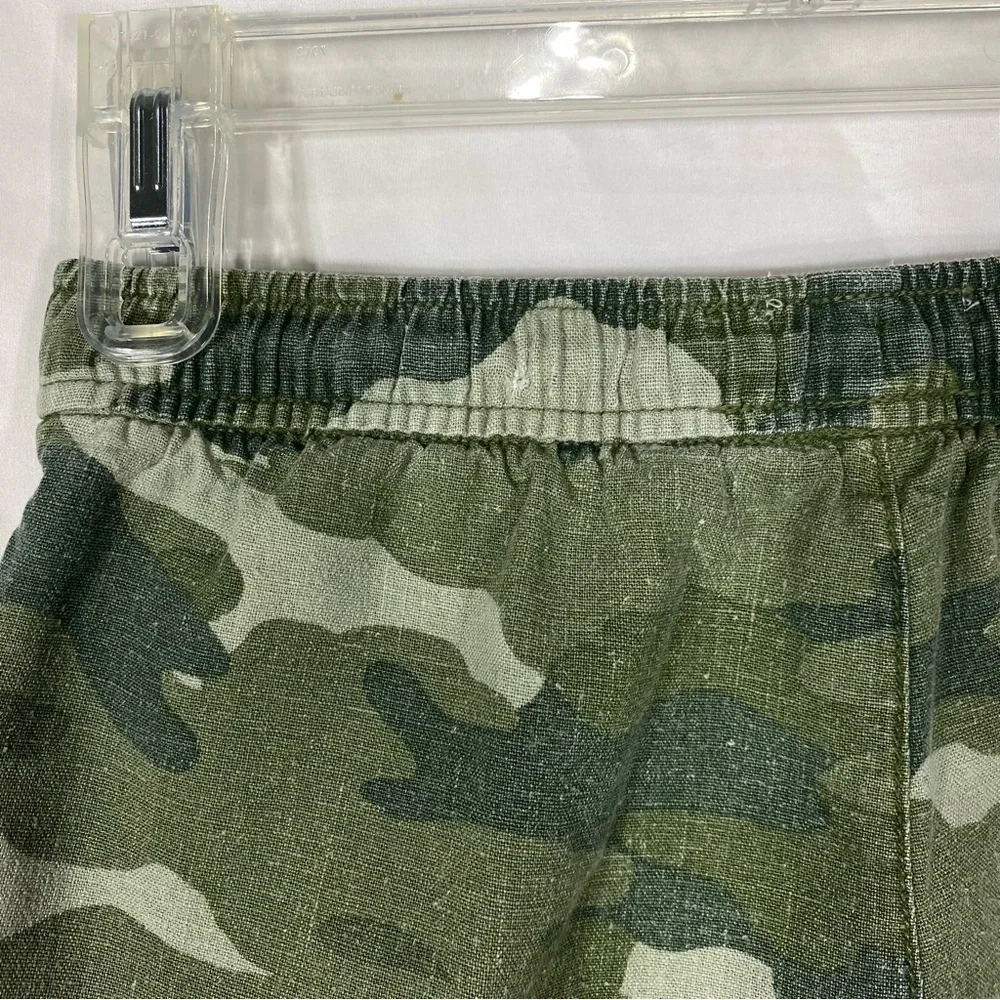 Old Navy Girl’s Camo LinenBlend Drawstring Shorts